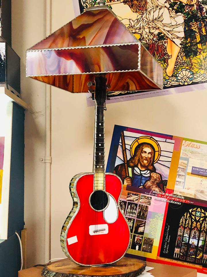 Guitar lamp